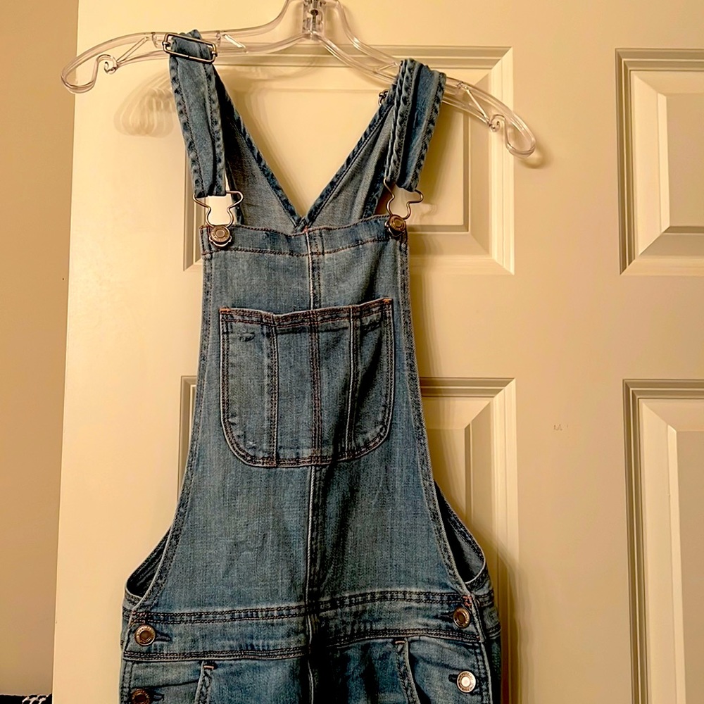 American Eagle tomgirl overalls